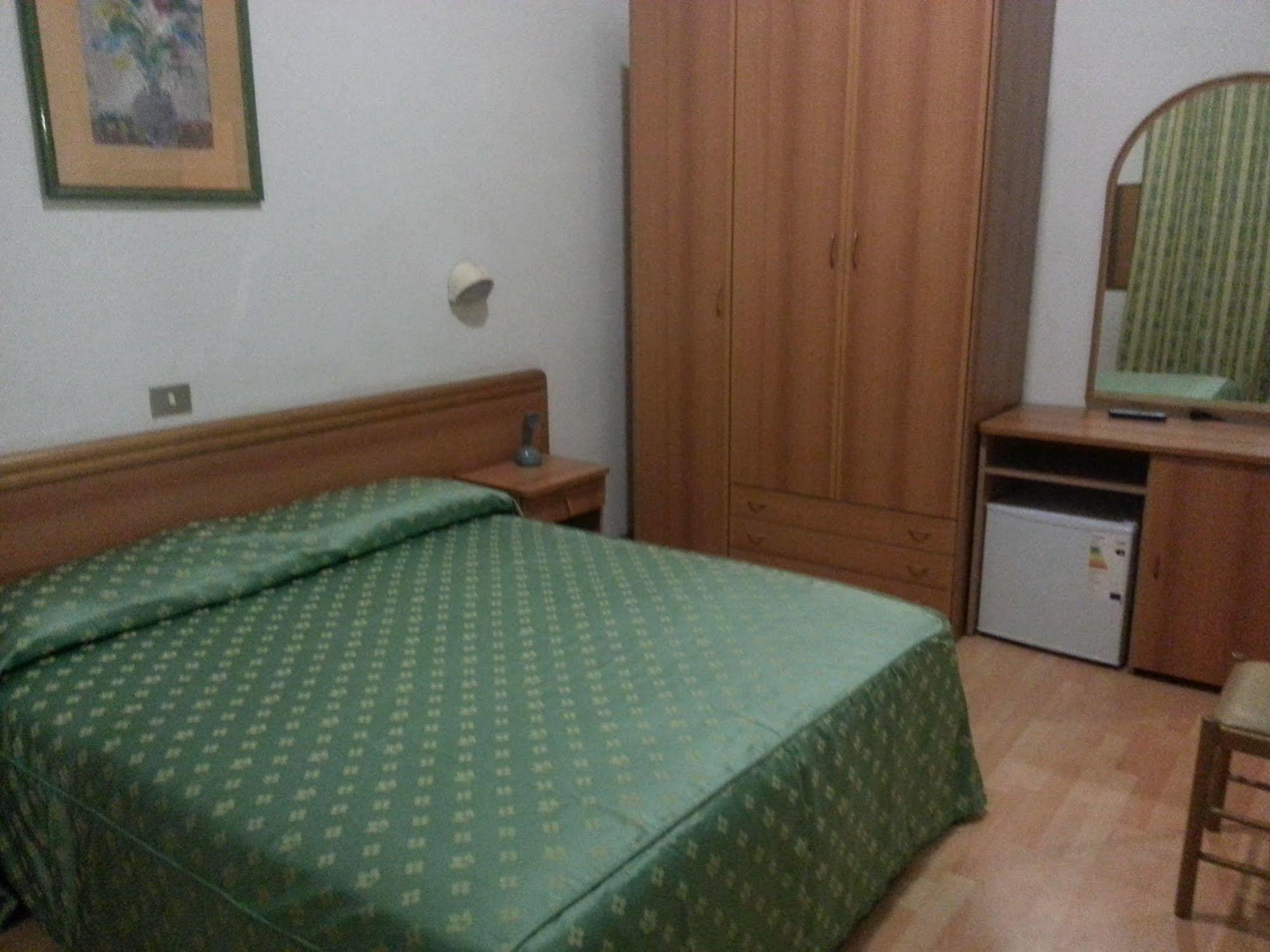 Hotel Valtorta Montecatini Terme Kültér fotó