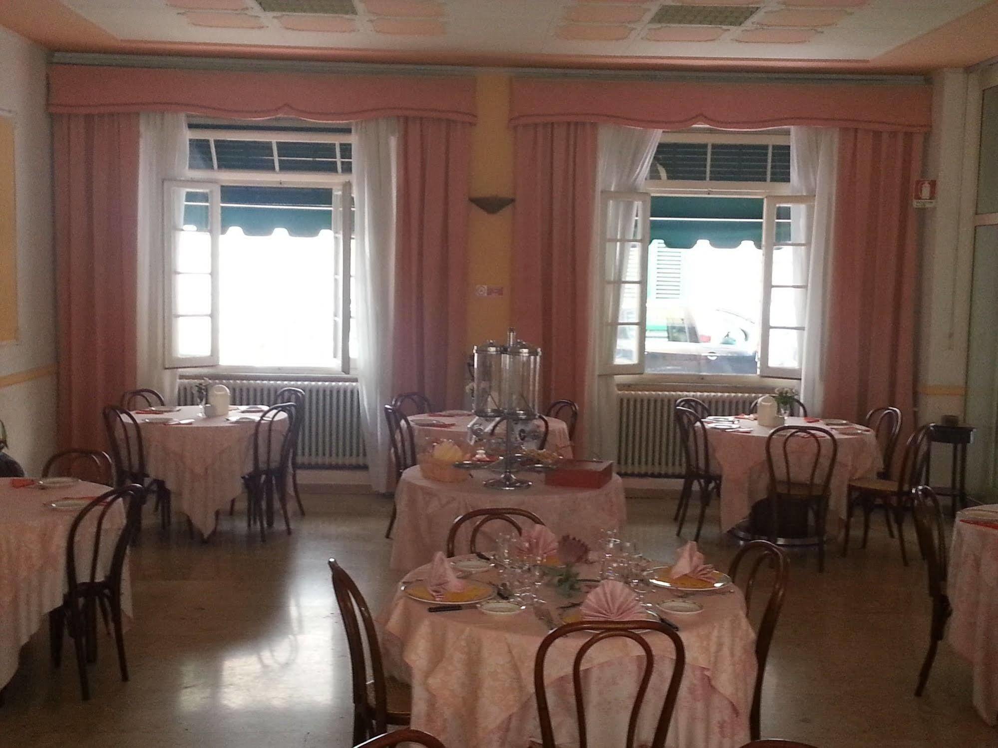 Hotel Valtorta Montecatini Terme Kültér fotó